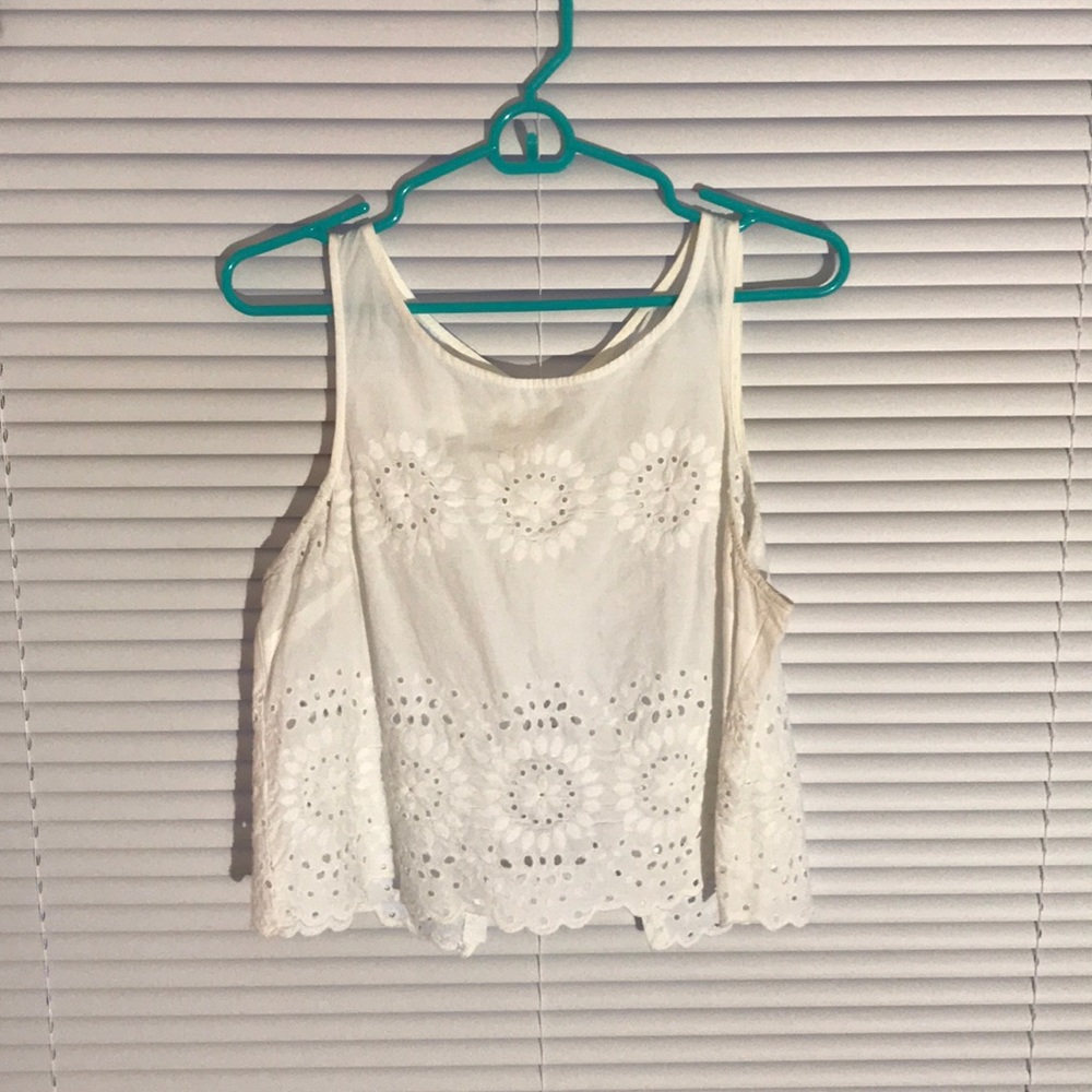 White patterned crop top
